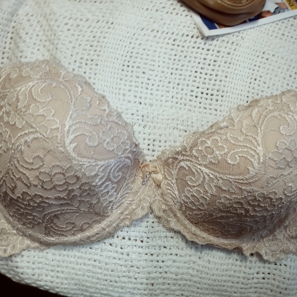 Bra - Picture 2 of 4